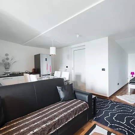 Apartamento New Luxury Attic Santa Giulia Expo Milán Exterior foto